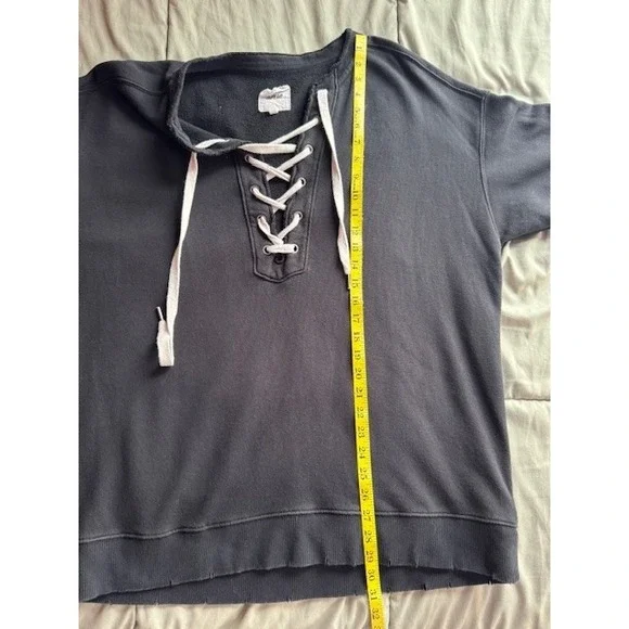 Aerie MED Oversized Sweatshirt Laced Neck Black Relaxed Fit Sporty Lounge‎ Comfy - Picture 11 of 11